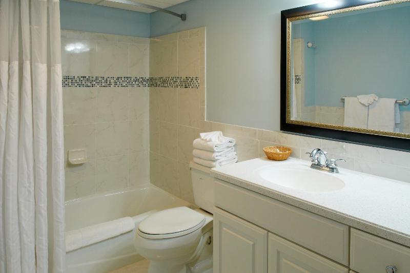 Queen Suite image 3