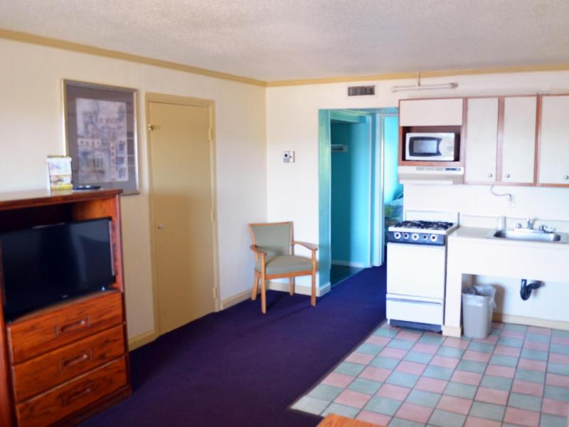 Cerca Del Mar Motel - image 13