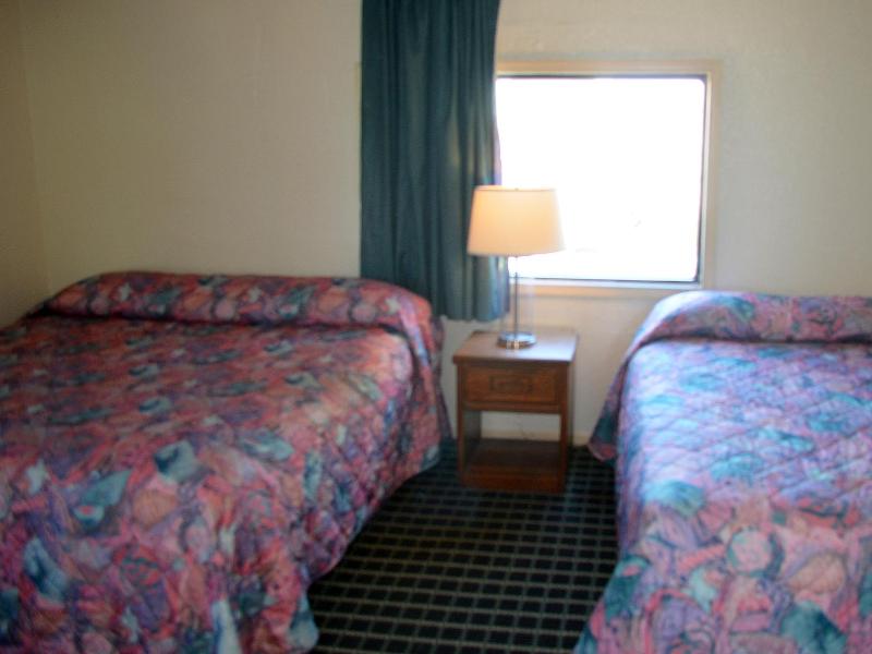 Deluxe Suite image 3