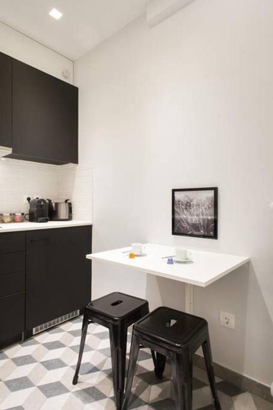 One-Bedroom Apartment image 4