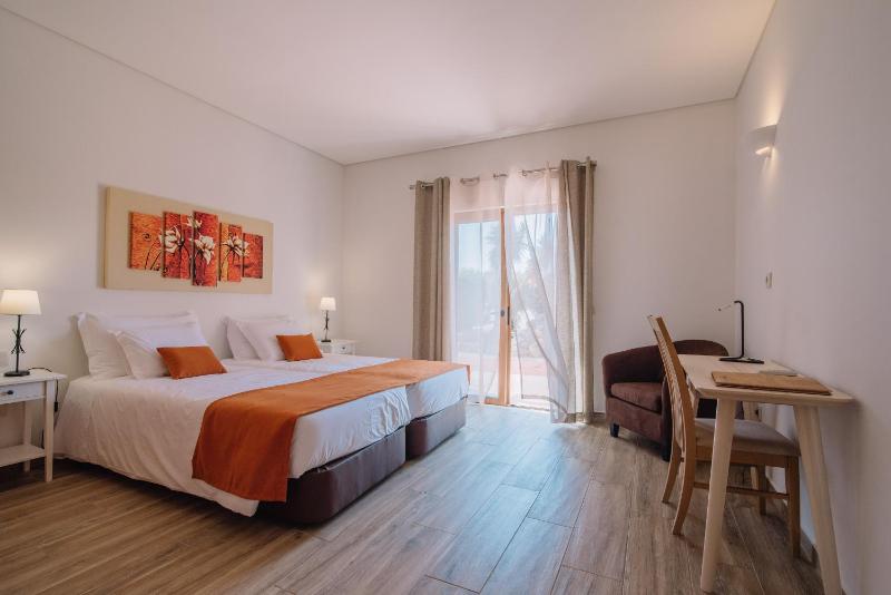 One-Bedroom Apartment (2 Adults + 2 Children) image 4