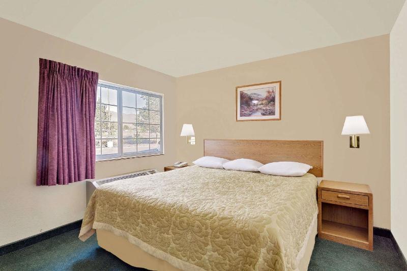 King Room - Mobility Access/Non-Smoking image 1