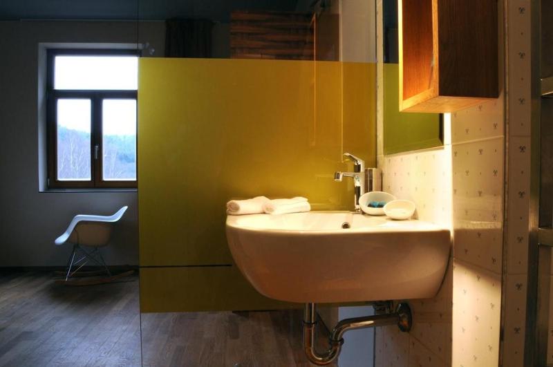 Single Room image 1