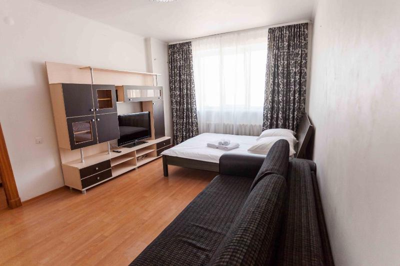 One-Bedroom Apartment image 2