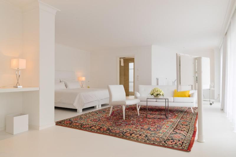 Junior Suite (2 Adults) image 3