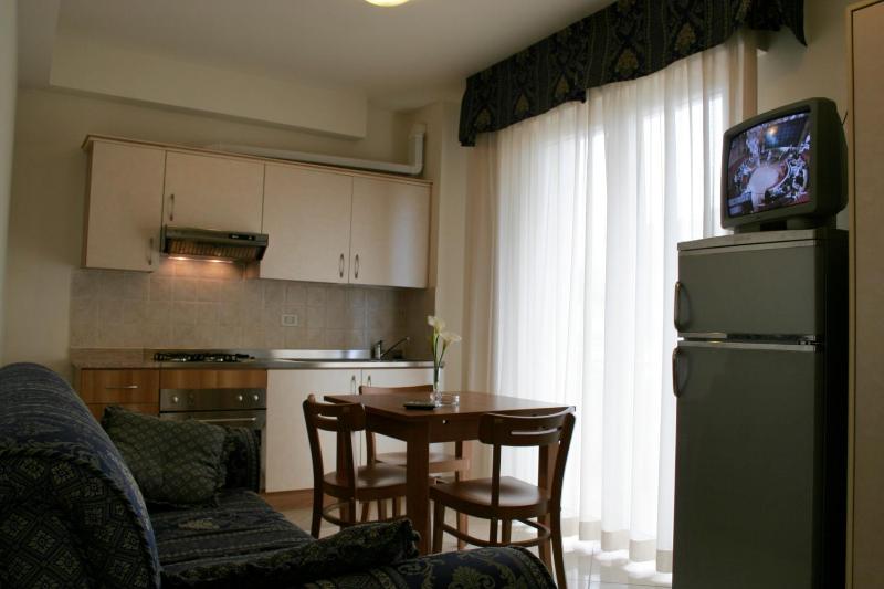 One-Bedroom Apartment (4 Adults) image 3