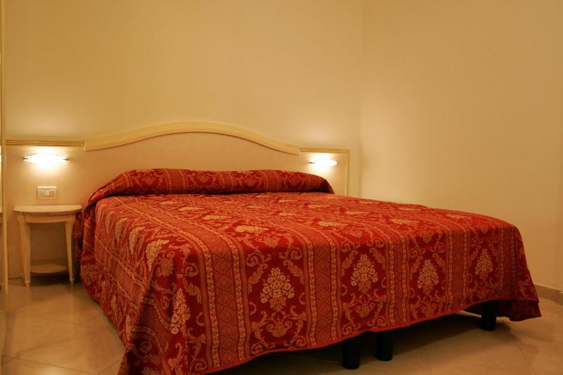 One-Bedroom Apartment (4 Adults) image 2