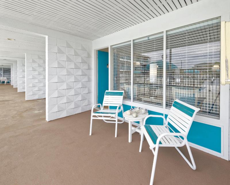 Dunes Court - image 5