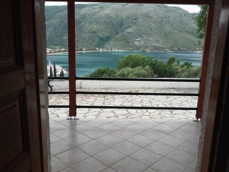 Studio with Sea View image 3