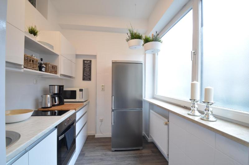 One-Bedroom Apartment image 1