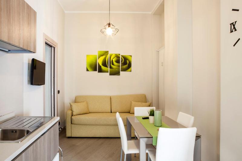 One-Bedroom Apartment image 2