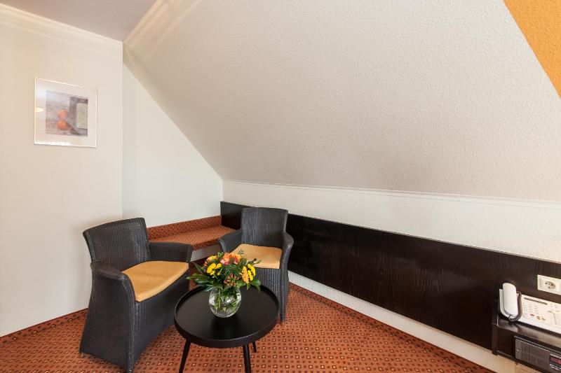 Comfort Triple Room image 2