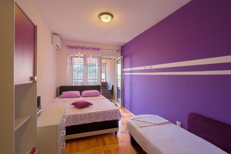 Apartment with Sea View image 2