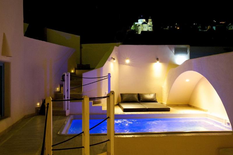 Grand Suite with Plunge Pool image 1
