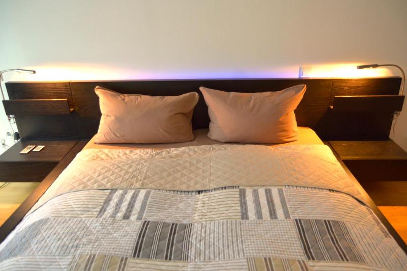 Yeti Lux - Central City Loft - image 23