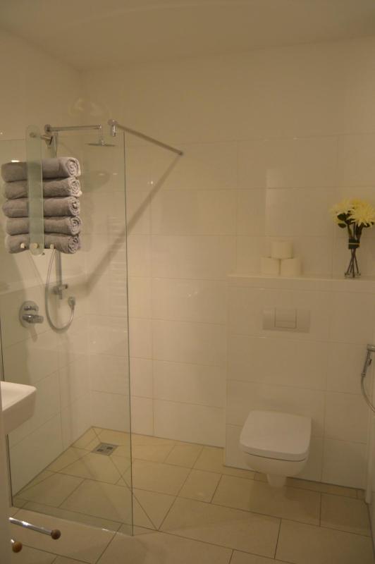 Yeti Lux - Central City Loft - image 38