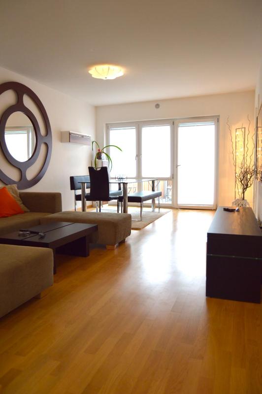 Yeti Lux - Central City Loft - image 31