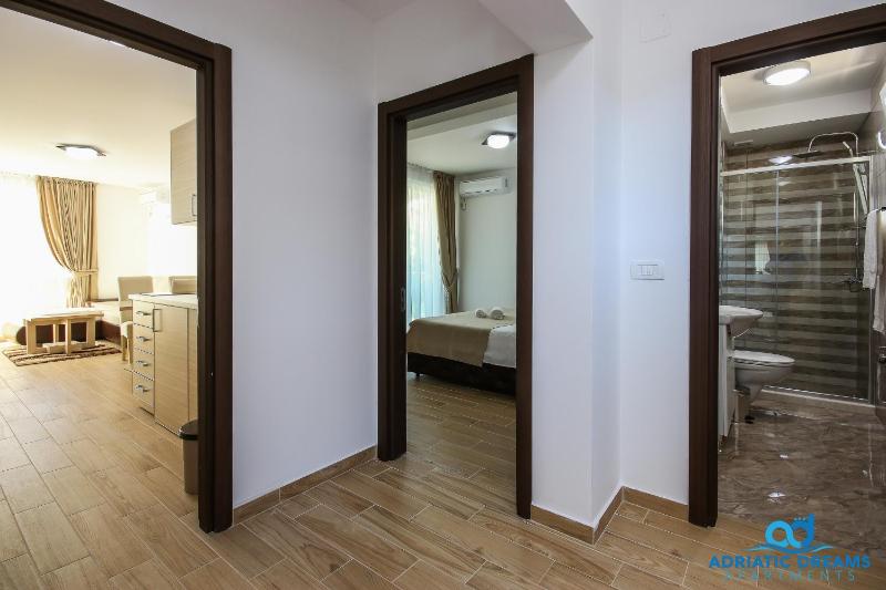 Standard Apartment image 4