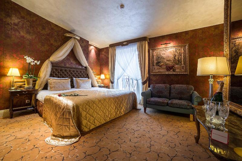 Superior Deluxe Double Room  image 3