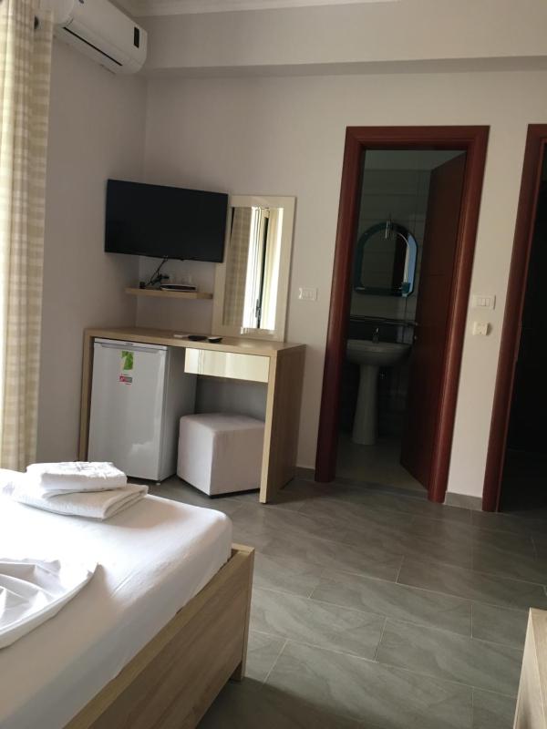 Twin Room with Sea View image 1