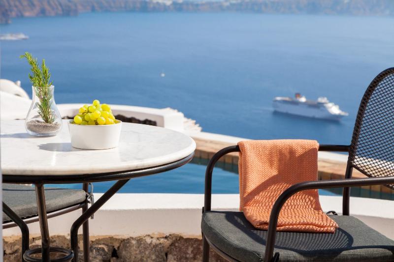 King Cat Suite with Caldera View image 2