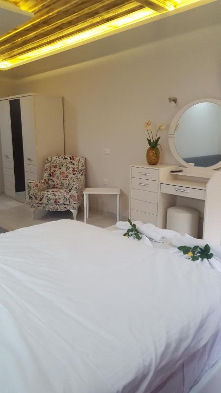 Superior Suite image 3