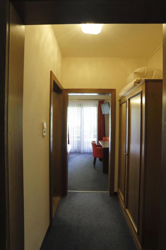 Double Room with Balcony image 3