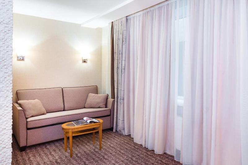 Twin Room - Disability Access image 4