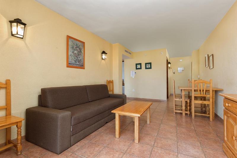 Apartamentos Embajador - image 7