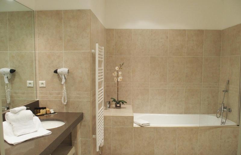 Superior  Suite image 4