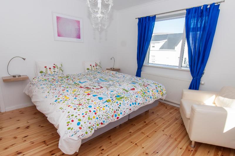 Three-Bedroom Apartment image 4