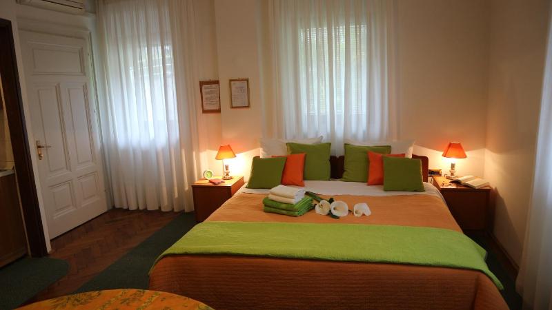 Apartments Ines Komel - image 4
