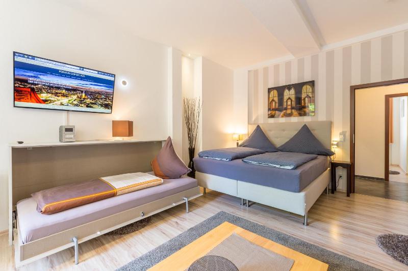 One-Bedroom Apartment image 4