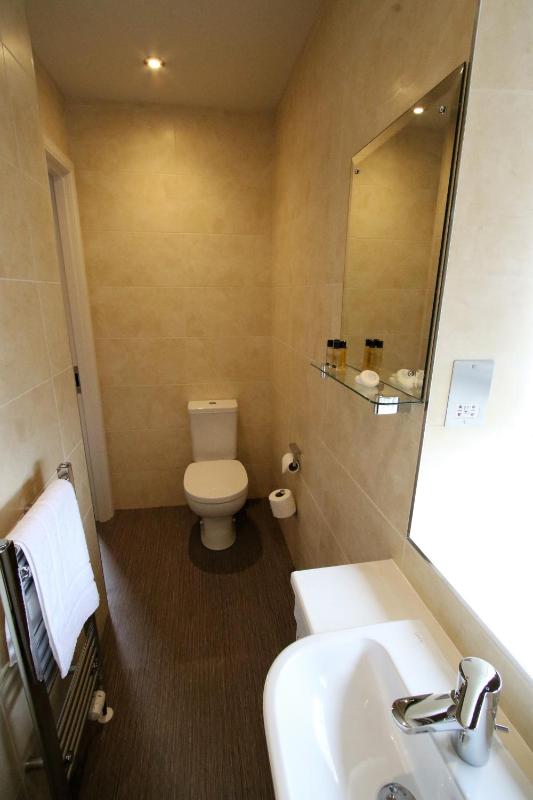 Standard Double Room image 2