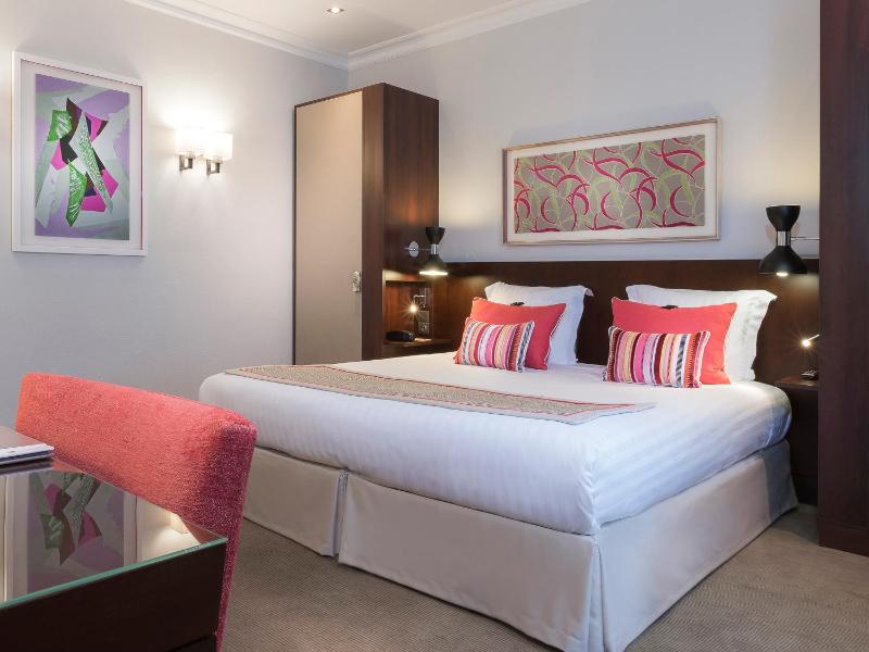 2 deluxe double Connecting Rooms image 4