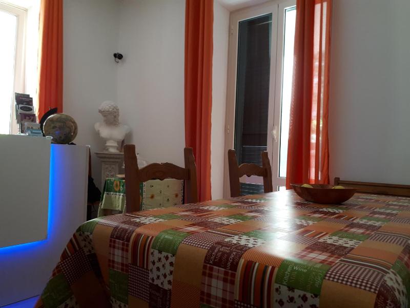 Double or Twin Room with Private Bathroom image 4