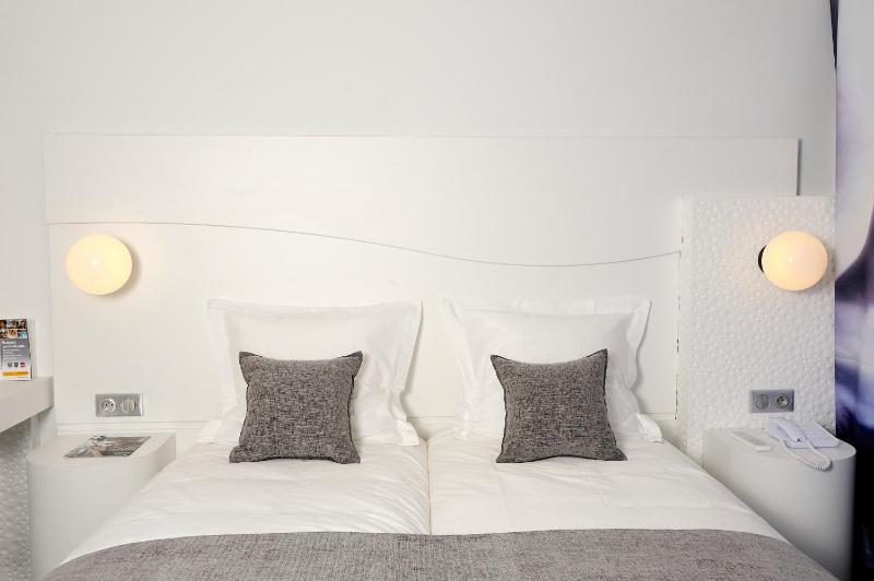 Kyriad Prestige Perpignan Centre Gare - image 17