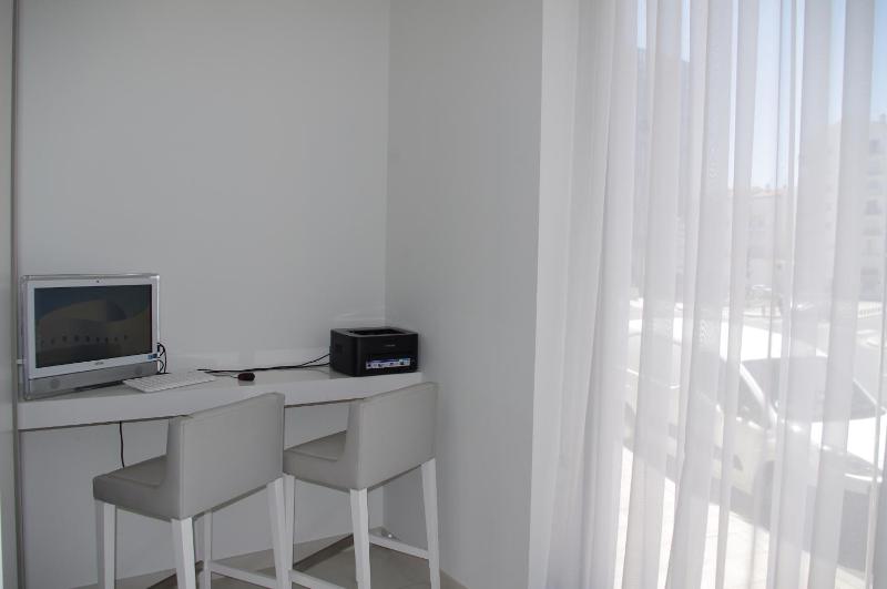 Kyriad Prestige Perpignan Centre Gare - image 42
