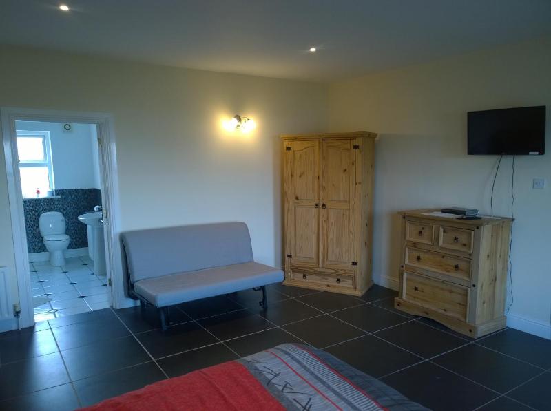 Deluxe Double Room with Sea View image 2