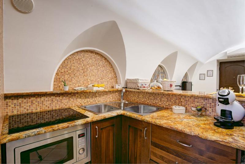 Cuore di Sorrento Suites - image 10