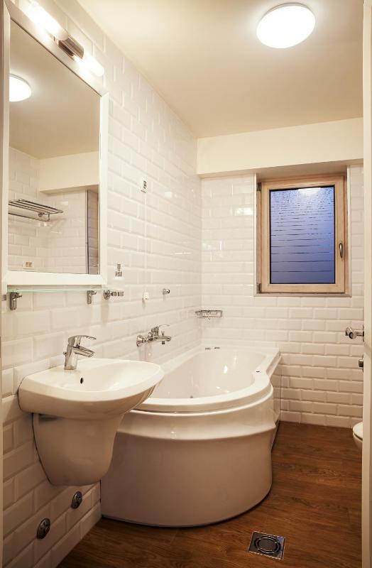 Apartment image 3