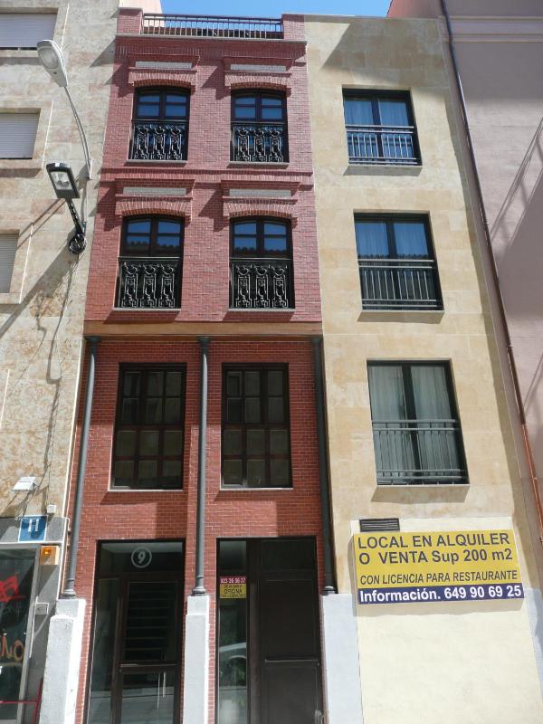 Superior Apartment image 2