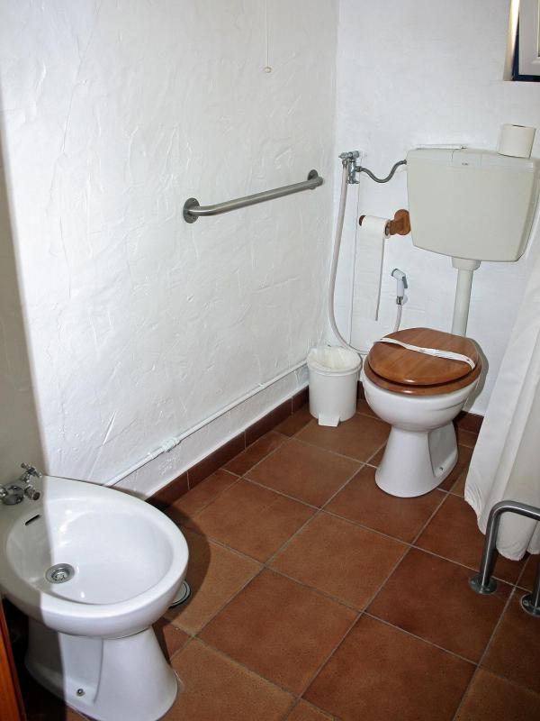 King Room - Disability Access image 2