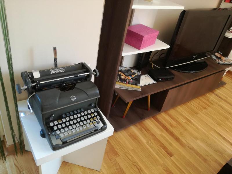 Shumice Apartment - image 7