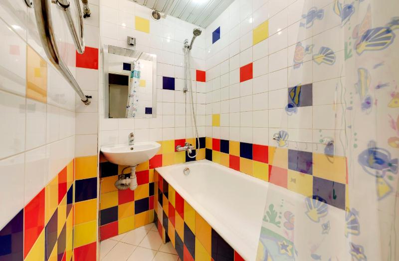 One-Bedroom Apartment image 2