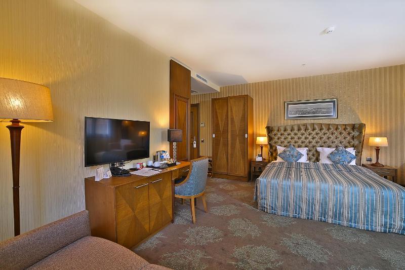 Junior Suite image 2