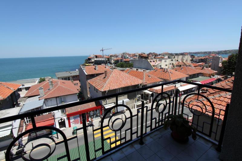Family Hotel Verona - image 18