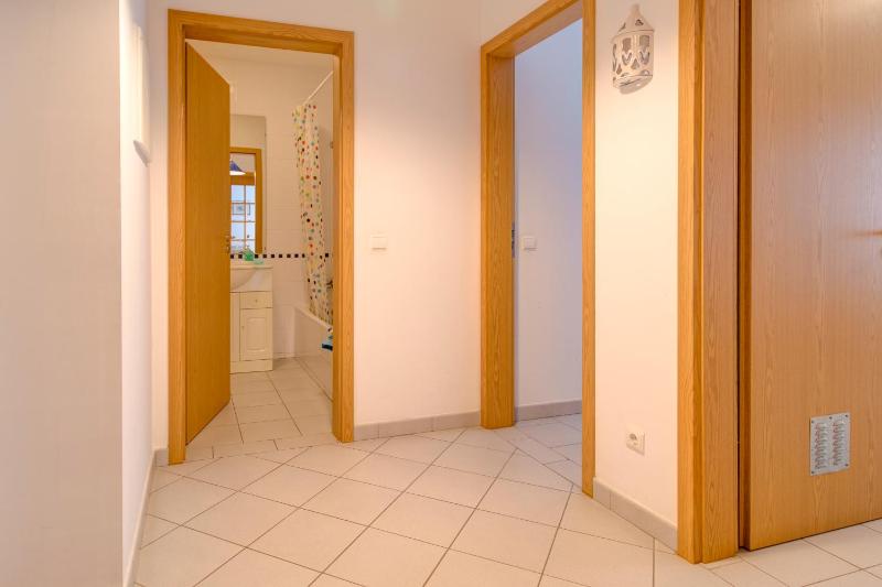 T1 Praia da Rocha - image 19