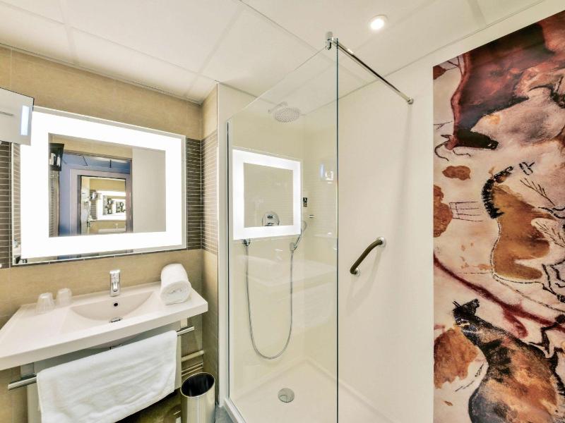 Classic Double Room Â with Shower image 3
