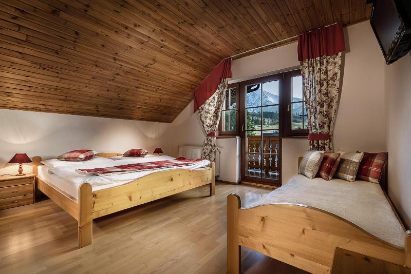 Chalet image 2